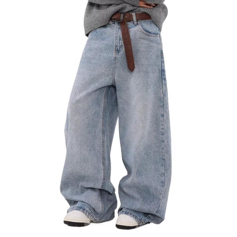 Simple Straight Jeans