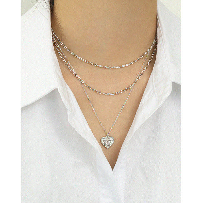 Minimalist niche chain choker necklace